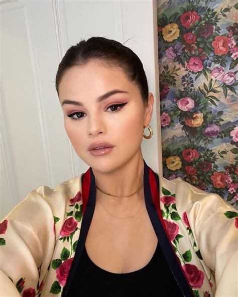 Selena Gomez’s Outfit Is A Sweet Nod To Dua Lipa & Donatella 